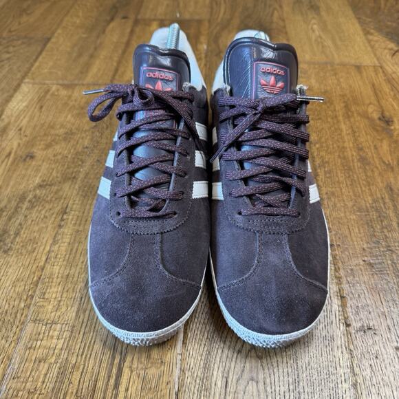 Adidas Gazelle Mens Sz 10 Deep Burgundy Plum White Sole Sneaker - Picture 2 of 11